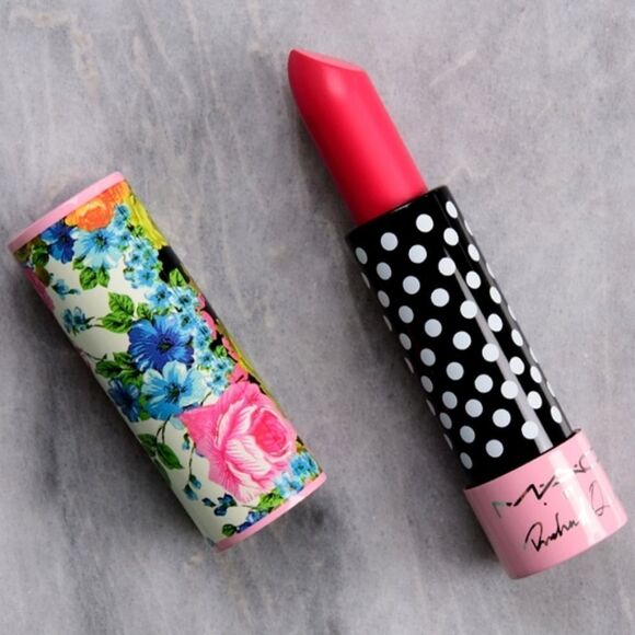 MAC Limited Edition Richard Quinn Lipstick in Vamp-Tastic - Picture 4 of 15